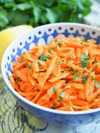 This Moroccan raw carrot salad takes only a few minutes to make, has a short list of ingredients and is packed with flavor. Perfect alongside other dishes as part of lunch, mezze and more.