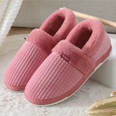 Brand Name: FmetyasiShoes Type: BasicOrigin: CN(Origin)Season: WinterApplicable Place: IndoorUpper Material: flockItem Type: SlippersOutsole Material: PVCHeel Height: Low (1cm-3cm)Fit: Fits true to size, take your normal sizeInsole Material: PlushFashion Element: SewingPattern Type: SolidDepartment Name: AdultModel Number: MSL-057PLining Material: Plushhome slippers men: slippers homeshoes man: men slippersslippers men: male slippersmen slippers with fur: fur slippers manmen slippers indoor: ind Best Sandals For Men, Comfy Lounge Wear, Christmas Slippers, Best Slippers, Slippers Online, Velvet Slippers, Bedroom Slippers, Comfy Lounge, Couple Shoes