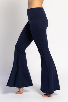 The best selling Crop Bell Bottoms offer the perfect blend of fashion and comfort. These versatile flare pants are a must-have, offering good vibes year-round to your style. Made from a soft, buttery brushed jersey (different from the Hot Pants). They are a fun choice for all body types. Dress them up or down. Comfortable and cute for work, meditation, hiking, yoga, travel and more. These bell bottoms elevate your everyday fashion with a playful flare. Highly versatile for your lifestyle - Feel Suit And Heels, Crop Flare Pants, Printed Yoga Pants, Cropped Flare Pants, Cropped Tee Shirt, Womens Yoga, Crop Flare, Yoga Travel, Activewear Fashion