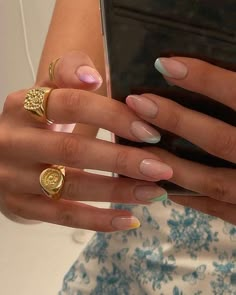 TENDENCIAS BELLEZA 2020 - BLOG DE BELLEZA - LULALOGY Fine Nails, Nails And Rings, Makeup Nails Designs, Minimal Nails, Easy Nails, Nail Swag, Pastel Nails