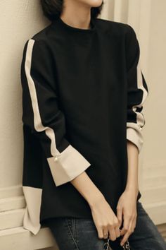 スタンドカラー異色デザインシンプルスウェット - liwisi Chic Long Sleeve Tops With Ribbed Cuffs, Black Workwear Tops With Striped Cuffs, Black Striped Cuffs Tops For Work, Spring Long Sleeve Tops With Striped Cuffs, Black Tops With Striped Cuffs For Work, Long Sleeve Tops With Striped Cuffs For Layering, Casual Black Tops With Cuffed Sleeves, Casual Black Top With Cuffed Sleeves, Spring Tops With Contrast Long Sleeves