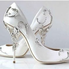 Couture Heels, Hak Tinggi, Pointy Toe Shoes, Wedding Pumps, Dr Shoes, Bridal Wedding Shoes, White High Heels, Prom Heels, Prom Shoes