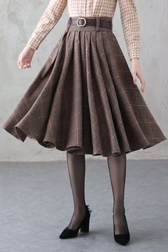 Winter Retro Plaid Midi Wool Skirt 3839 – XiaoLizi Elegant Plaid Skirt, Autumn Academia Aesthetic, Cottagecore Vampire, Wool Skirt Pattern, Midi Rok Outfit, Checked Skirt Outfit, Drawstring Bag Crochet, Midi Wool Skirt, Autumn Academia