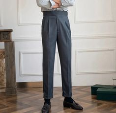 Diese gerade Hose mit Pariser Taille ist die perfekte Mischung aus Mode und Komfort. Mit ihrem stilvollen Design und ihrer bequemen Passform können Sie jedes Outfit mühelos aufwerten. Eine unverzichtbare Ergänzung Ihrer Garderobe!

Material: Polyester
Stil: Lässig/Smart Casual/Elegant
Geschlecht: Männlich
Vorteile: Bequem
Muster: Solide Relaxed Fit Wide Leg Bottoms For Semi-formal Occasions, Business Casual Slim Fit Wide Leg Chinos, Slim Fit Wide Leg Chinos For Business Casual, Gray Wide Leg Business Bottoms, Chic Slim Fit Tapered Leg Pants, Gray Wide Leg Business Pants, Gray Tapered Leg Business Pants, Straight Leg Dress Pants With Elastic Waistband, Elegant Non-stretch Gray Bottoms