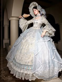 Elaborate Ball Gowns, 1700 Ball Gowns, Ball Gown Old Fashioned, Victorian Ballgown Aesthetic, French Fashion 1800s, Victorian Formal Dress, French Victorian Dress, French Historical Fashion, Poofy Outfits