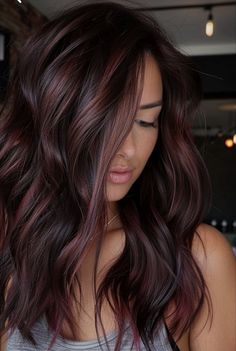 Burgundy Hair Blonde Peekaboos, Red Pieces In Hair, Hair Color Ideas Cherry Red, Maroon And Brown Hair, Hair Color Ideas For Brunettes Asian, Cherry Brown Hair With Blonde Highlights, Dark Hair With Red Lowlights, Rich Auburn Brown Hair, Dark Brown Hair With Maroon Highlights