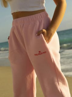 "Puff" Sweatpants in Pink – Pink Palm Puff Puff Hoodie, Purple Sweatpants, Bday Wishlist, Pink Sweatpants, My Bday, Birthday Wish List, Preppy Clothes, Short Models, Birthday Stuff