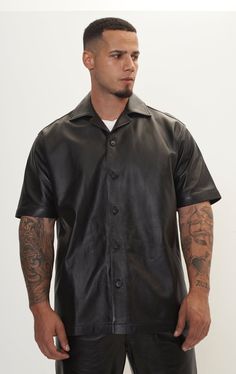 Short Sleeve Leather Shirt Jacket - Black - Ron Tomson Leather Shirt Men, Mens Leather Shirt, Leather Shirt Jacket, Season Outfits, Tuxedo Shirt Dress, Shirt Making, Suits For Sale, Sneaker Dress Shoes, Leather Shirt