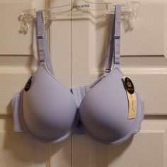 Nwt. Nice Little Charm. Pretty Bra Pretty Bra, Fashion Bra, Pretty Bras, Bra Styles, Bra Sizes, Women's Intimates, Bra, Women's Fashion, Fast Delivery