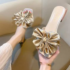 Shipping: Worldwide Express Shipping AvailableDelivery time: 7-15Days Fast ShippingReturns: Fast refund, 100% Money Back Guarantee.Brand Name: LBLGYShoes Type: SlidesApplicable Place: IndoorUpper Material: PUHeel Height: Low (1cm-3cm)Origin: Mainland ChinaCN: ZhejiangSeason: SummerHeel Type: Flat withItem Type: SlippersModel Number: 46456568686Fashion Element: FlowerDepartment Name: AdultOutsole Material: PUWith Platforms: NoStyle: LEISUREInsole Material: PUPattern Type: SolidFit: Fits true to s Blue Low Heels, Bow Slippers, Champagne Shoes, Flat Platform Sandals, Thick High Heels, Women Casual Flats, Soft Sandals, Shoes 2022, Ladies Sandals