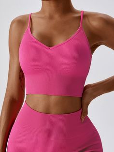 PRODUCT FEATURES: Rib Seamless Breathable.? quick-dry. moisture absorption. Wear-tested by our in-house team for the perfect fit. FABRICATION: 87% Nylon 13% Spandex Sweat-wicking technology that can remove moisture from your body BRA BODY LENGTH: S?- 25cm (9.85inch) M?- 30cm (11.8inch) L?- 32cm (14.1inch) Back Yoga, Body Bra, Body Skirt, Strapless Bandeau, Black Hot Pink, Yoga Bra, Pink Bra, Plus Size Swimwear, Tennis Skirt