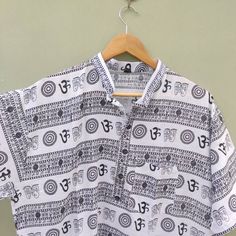 Om meditation kurta is a perfect cloth to wear during any spiritual prayer or yoga session. Gives so much positive energy. Handmade in our manufacturing unit. Size - Please check images for size chart Fabric - Cotton Washing instructions ----- Normal machine wash Do not bleach. Om Symbol Art, Yogananda Quotes, Om Meditation, Paramahansa Yogananda, Symbol Art, Yoga Outfits, Traditional Indian Dress, Spiritual Prayers, Indian Kurta