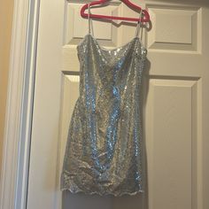 Size Xs, Never Worn Dresses Lucy In The Sky, Lucy In The Sky Dress, School Dance Dresses, Sequin Bodycon Dress, Lucy In The Sky, School Dance, School Dances, Silver Dress, Book Decor