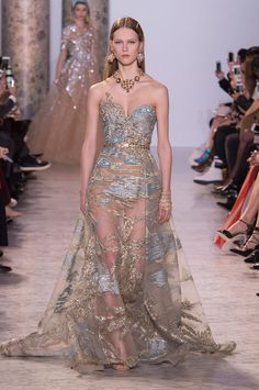 Met Gala Dresses, Runway Gowns, Elie Saab Couture, Runway Fashion Couture, Couture Mode, Timeless Luxury, Gala Dresses, Black Tie Event, Couture Gowns