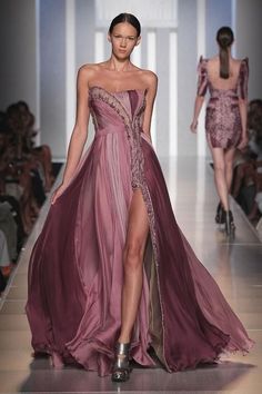 Tony Ward, فستان سهرة, Gorgeous Gowns, Beautiful Gowns, Fancy Dresses, A Dress, Dream Dress, Couture Fashion, Gorgeous Dresses