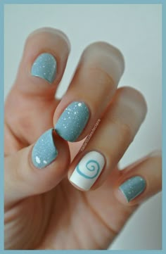 Simple yet pretty! Her Nails, Cute Nail Art, Acrylic Nail Art, Fabulous Nails, Creative Nails, Short Acrylic Nails, Gorgeous Nails