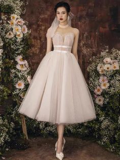 All custom-made dresses are available for wholesale and retail.Light wedding dress, French bridal bouffant dressMaterial:tulleColor:as pictureBack details:backlessStyle:ball gownFeatures:bounffant&ltp&gtThis dress could be custom made, there are no extra cost to do custom size and color.</p>&ltbr/>&ltp&gt1, If the color is customized, please note the color & card number.</p>&ltbr/>&ltp&gt2,You can choose standard size or custom size . If dres Tulle Wedding Dress For Prom Season Banquet, Wedding Ball Gown With Illusion And Sweetheart Neckline, Tulle Wedding Dress For Banquet Or Prom, Sheer Bodice Tulle Wedding Dress For Bride, Sweetheart Neckline Wedding Dress With Lace Bodice For Banquet, Sweetheart Neckline Wedding Dress With Lace Bodice, White Strapless Dress With Tulle Skirt, Tulle Wedding Dress With Sheer Bodice For Banquets, Sweetheart Illusion Neckline Wedding Dress For Debutante Ball