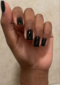 Black Dipped Nails, 1 Color Nails, Nail Sets Ideas, Black Short Nails, Colourful Acrylic Nails, Nail Growth Tips, Long Acrylic Nail, Glitter Gel Nails