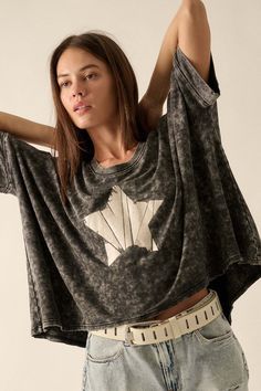 Star Quality Oversized Vintage-Wash Graphic Tee - ShopPromesa Soft-washed Washed Black Tops For Loungewear, Washed Black Soft-washed Tops For Loungewear, Relaxed Fit Graphic Tee With Star Print, Oversized Star Print Summer Tops, Oversized Stonewashed Graphic Tee, Oversized Stonewashed Cotton Tops, Trendy Oversized T-shirt With Star Print, Relaxed Fit Star Print Top For Fall, Oversized Star Print Crew Neck Top