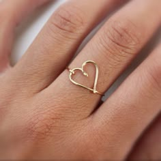 This Is A Hand Made Ring Made With 18g 14k Gold Filled Wire I Make Any Size Including Half Sizes Can Be Customized To Make A Smaller/ Larger Heart! Please Keep Your Offers Reasonable Rose Gold Heart Ring, Gold Heart Ring, Rose Gold Heart, Band Jewelry, Jewelry Beautiful, Cute Rings, Gold Heart, Ring Gold, Heart Of Gold