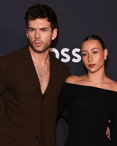 Bridgerton star Luke Newton and girlfriend Antonia Roumelioti last night 😍

📸: @gettyimages #Bridgerton