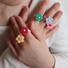 Rings handcrafted flower design in bright and cheerful colors. It can be adjusted to fit kids comfortably. Material is a non-toxic plastic that is safe for children. These ring are intended for children 5 and older. Fit Kids, Flower Band, Bar Glassware, All Paper, Best Candles, Ring Blue, Star Flower, Accessories Jewelry Earrings, Exercise For Kids