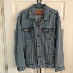 Levi’s Denim Trucker Jacket. Stonewash. Size Xl. Nwot. Classic Washed Blue Long Sleeve Outerwear, Classic Light Wash Long Sleeve Denim Jacket, Classic Light Wash Denim Jacket With Pockets, Levi's Casual Relaxed Fit Denim Jacket, Levi's Blue Long Sleeve Denim Jacket, Classic Light Wash Denim Jacket For Fall, Oversized Levi's Long Sleeve Denim Jacket, Levi's Long Sleeve Cotton Denim Jacket, Oversized Levi's Denim Jacket Long Sleeve