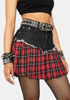 Plaid Pleated Skirt, Cream Aesthetic, Micro Skirt, Paneled Skirt, Lost Girl, Sequin Mini Skirts, Barbed Wire, Plaid Mini Skirt, Gothic Outfits