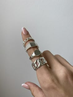 Alternative Silver Jewelry, Chunky Silver Jewellery Aesthetic, Silver Ring Inspiration, Chunky Silver Rings Aesthetic, Twisted Ring, Gold Rings Stackable, Bold Rings