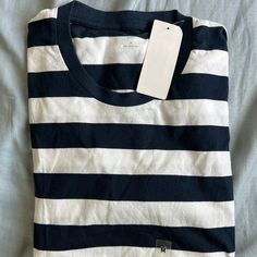 Uniqlo Striped Tee Shirt Medium Nwt $29.50 Home Clothes, Striped Tee, Uniqlo, White Blue, Tee Shirt, 50 %, Blue White, Tee Shirts, Color Blue