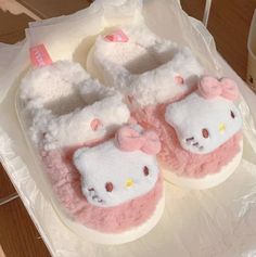 Cute Kitty Slippers PN6161 ●Size:fit for 24-28 cm EUR:36-41 ●About Shipping: We attach great importance to the orders of each customer and parcel delivery. 1.Processing time: 2-3 business days. 2.Shipping time: 10-15 business days to US, please allow 3-4 weeks shipping to other country.(Shipping times can be affected by variable customs clearance times or public holidays.) Hello Kitty Slippers, Hello Kitty Outfit, Images Hello Kitty, Soft Sole Slippers, Kitty Clothes, Hello Kitty Clothes, Hello Kitty Accessories, Kawaii Phone Case, Plush Slippers