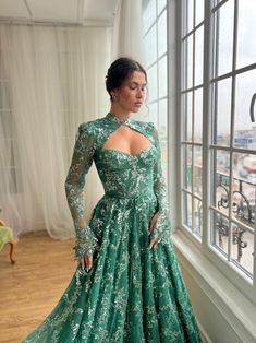 Emerald Ivy Corset Gown Green Dress Formal, Emerald Green Formal Dress, Baddie Winkle, Emerald Green Gown, Eclectic Outfits, Champagne Gown, Teuta Matoshi, Gala Gowns, Green Formal Dresses