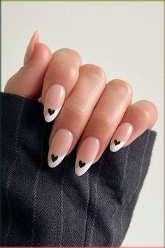 Black And White Nail Aesthetic, Black And White Nails Almond, Black Heart Nails, Paznokcie Hello Kitty, Black And White Nail Designs, Heart Nail Designs, Heart Nail Art, Nagel Tips, Sweater Nails