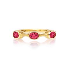 Gold And Ruby Ring, Watches For Sale, Red Spinel, Diamond Stacks, Spinel Ring, Stack Ring, Jewelry Luxury, Professional Jewelry, Gold Satin