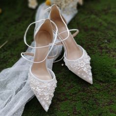 Wedding Shoes Bridal Shoes Embroidery Stamping Handmade Girl | Etsy Rustic Cowboy Wedding, Bride Footwear, White Lace Shoes, Ivory Heels Wedding, Colorful Wedding Shoes, White Bridal Shoes, Wedding Shoes Vintage, Heels Wedding Shoes, Wedding High Heels