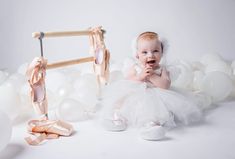 FangtingPhotography_Baby_Vanessa_1098 Ballerina Poses, Cake Smash Inspiration, Newborn Photography Boy, Newborn Ideas, Babies Photography, 1st Birthday Photoshoot, Baby Ballerina