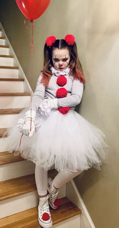 Fashion Costume Halloween, Dekorasi Halloween, Uhyggelig Halloween, Halloween Infantil, Baby Kostüm, Clown Halloween, Halloween Fest, Halloween Clown, Diy Halloween Costumes Easy