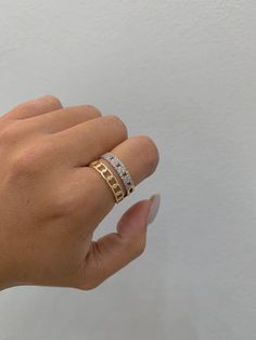 Double chain style ring with cubic zirconias, in 14k gold, size 7 but we can make it to the custom you need, you can use it daily or on special occasions, it will not change color it will not stain your skin, you can even bath or swim using this piece, send a message if you have a question,nitem sold by piece, weigh undetermined. White Gold Cubic Zirconia Rings, Tarnish Resistant, Fine Jewelry Chain Ring In Cubic Zirconia, Fine Jewelry Chain Ring With Diamond Accents, Fine Jewelry Cubic Zirconia Chain Ring With Diamond Accents, Tarnish Resistant Diamond Stackable Rings For Anniversary, Anniversary Diamond Stackable Rings, Tarnish Resistant, Anniversary Tarnish-resistant Diamond Stackable Rings, Fine Jewelry Cubic Zirconia Chain Ring, Gold Open Ring Diamond Couple Rings