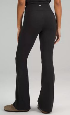 Flare Yoga Pants With 4-way Stretch For Sports, Flared Yoga Pants With 4-way Stretch For Sports, Lululemon Gym Bottoms, Lululemon Stretch Gym Pants, Stretch Lululemon Gym Pants, Sporty Flare Pants For Sports, Lululemon Fitted Gym Pants, Sporty Flare Bottoms For Sports, Lululemon Full Length Yoga Pants