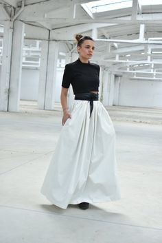 "This white maxi skirt is made of cotton and is in plus size. The elegant high waist pleated skirt is a great summer gift for women. Floor length skirt in bohemian style. ◈ Stylish and chic fashion is our shared dream! You can be sure that this piece is made with a lot of love and craftsmanship. ◈ S I Z I N G ◈ This item is available from XS to 3XL. Please, have a look at my Size Chart below before placing your order. ◈ D E L I V E R Y ◈ This item will be shipped in up to 5 days after your order Edwardian Walking Skirt, Walking Skirt, White Skirt Outfits, Grey Maxi Skirts, Cocktail Skirts, Coral Skirt, White Maxi Skirt, Long Skirt Summer, Skirt Elegant