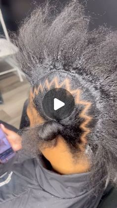 Braiding hair provided✨, Michigan📍 on Instagram: "A little tutorial on how I get my zig zag parts for the ladies 🫶🏽.  #idontowntherightstothismusic" 6 Stitch Braids Zig Zag Parts, How To Do Zig Zag Braids, Zig Zag Part Cornrows Braids, Parting For Cornrows, Zig Zag Feed In Braids Cornrows, Cornrow Zig Zag Hairstyles, Zigzag Part Braids, 4 Zig Zag Braids, Jumbo Feed In Braids Cornrows