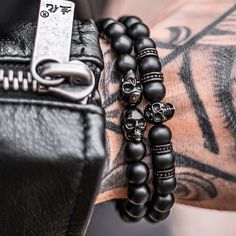 Beads Aesthetic, Black Jet, Biker Lifestyle, Mens Jewerly, Biker Art, Back Piece, Skull Bracelet, Fashion Suits For Men, Stretch Bands