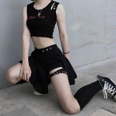 Lady Pleated Skirt Shorts Pantskirt Hot Pants Punk Gothic Bandage Split Clubwear  | eBay Gothic Pants, Pleated Skirt Short, Skirt Shorts, Gothic Fashion, Skirt Length, Short Outfits, Pleated Skirt, Split, Skirt