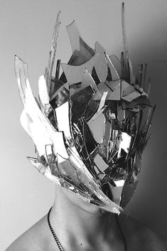 Masks Halloween, Wearing A Mask, Masks Art, Broken Glass, Halloween 2020, Mirror Art, Pics Art, Mask Design