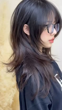 Long Asian Wolfcut, Hush Long Haircut, Long Wolfcut Women, Hush Cut Styling, Wolfcut With Bangs Long Hair, Hush Haircut Long Hair, Wolfcut On Long Hair, Hairstyles Wolfcut Long