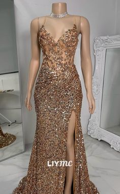 Sparkly Prom Dress, Homecoming Formal Dresses, Senior Prom Dresses, Stunning Prom Dresses, Mother Wedding Dress, Sparkle Dress, Pretty Prom Dresses, Prom Outfits, Formal Dresses Prom