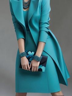 Outfits For Spain, Plus Size Trench Coat, Classic Peanut Butter Cookies, Michelle And Barack Obama, Types Of Coats, Turquoise Dress, Dress And Jacket, Elegant Party Dresses, Plain Dress