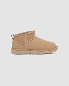 Classic Ultra Mini Sand Ugg Ultra Mini Outfit, Ugg Sand, Uggs Ultra Mini, Uggs Mini, Ultra Mini Uggs, Sand Boots, Ugg Ultra Mini, Shoes For School, Ugg Classic Ultra Mini