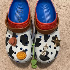 Brand New No Box With Tags Toy Story Crocs, Cute Crocs Shoes, Crocs Loafers, Cool Crocs, Clog Crocs, Rubber Clogs, Crocs Fashion, Pretty Sneakers, Black Clogs