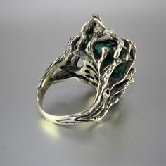 Raw Malachite Spider Silver Ring - Sterling Silver Druzy Vintage Style 925 Silver Ring, Boho Chic Ring, Trendy Ring, Large Gemstone Ring The ring is manually assembled directly on the stone. Each ring is individual and unique. The texture of plisse malachite resembles the interweaving of overgrown branches of a shrub, and the luster of the polished surface is akin to the dull flicker of twisted silk. Such a stone can be used in contrast with turquoise malachite - mainly as a low-expressive backg Green Crystal Ring Metal Gift, Bohemian Green Metal Rings, Unique Bronze Gemstone Jewelry, Unique Collectible Rings With Natural Stones, Unique Collectible Brass Jewelry, Vintage Emerald Jewelry For Collectors, Vintage Emerald Jewelry Collectible, Antique Emerald Ring Jewelry, Vintage Emerald Collectible Jewelry